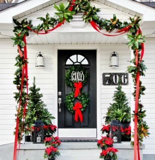 front-door-decorating-ideas-how-to1